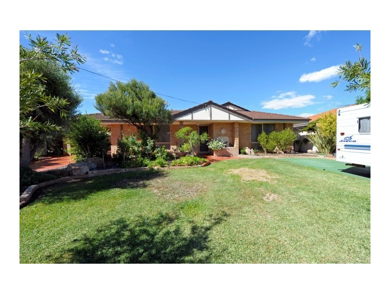 27 Hawker Street, Safety Bay WA 6169