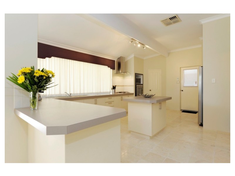 2 Menton Place, Secret Harbour WA 6173