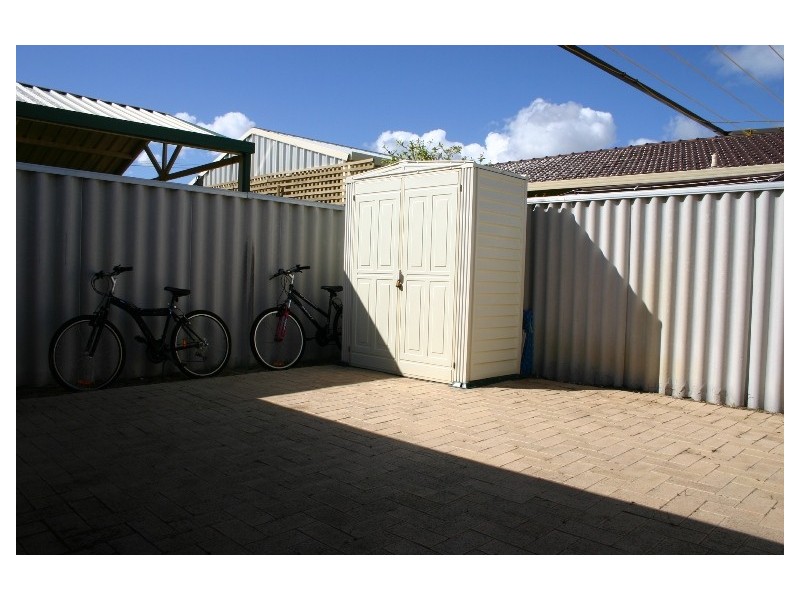 Unit 4 / 14 Hefron Street, Rockingham WA 6168