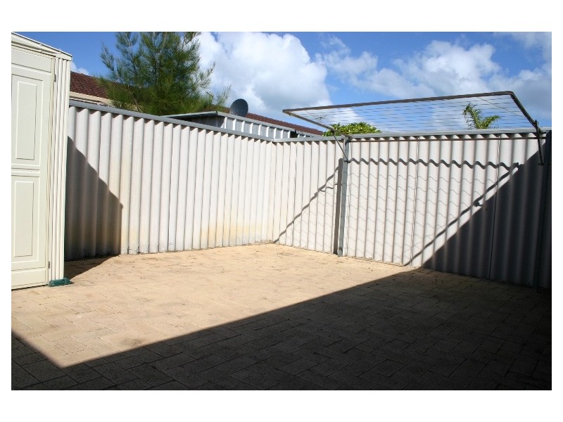 Unit 4 / 14 Hefron Street, Rockingham WA 6168