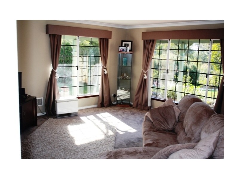 10 Lipscombe Place, Golden Bay WA 6174