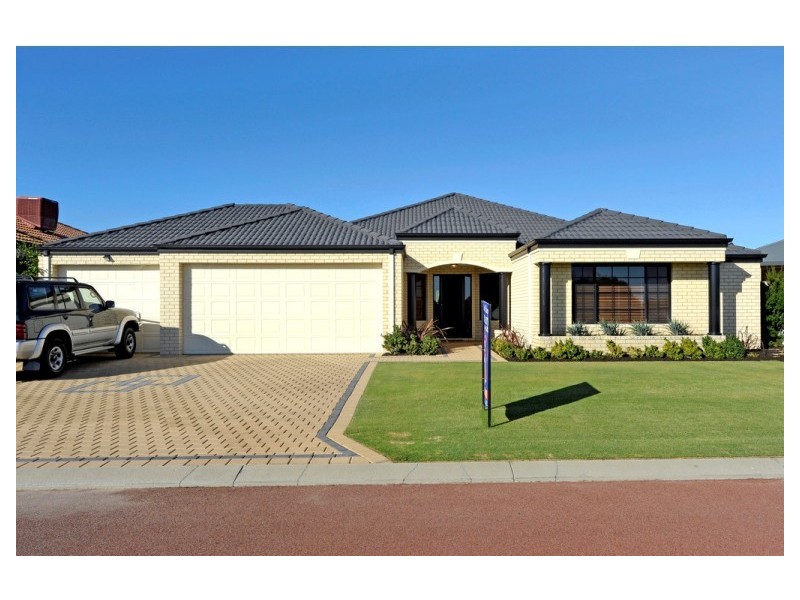 42 Morfontaine Parade, Port Kennedy WA 6172