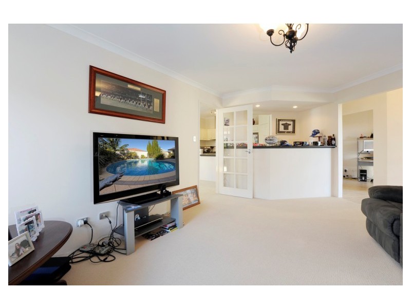 42 Morfontaine Parade, Port Kennedy WA 6172