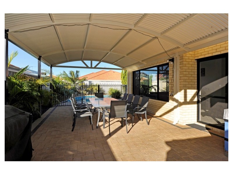 42 Morfontaine Parade, Port Kennedy WA 6172