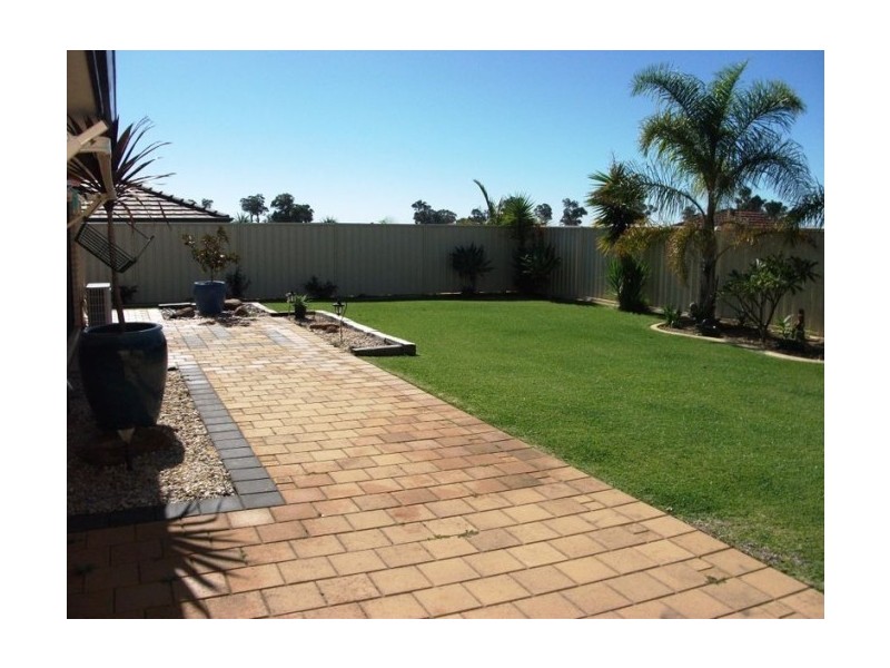 23 Coates Avenue, Baldivis WA 6171