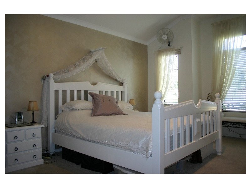 14 Sete Green, Secret Harbour WA 6173