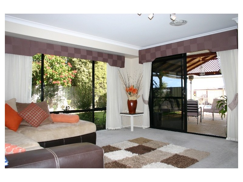 14 Sete Green, Secret Harbour WA 6173