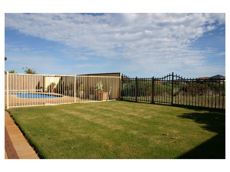 14 Sete Green, Secret Harbour WA 6173