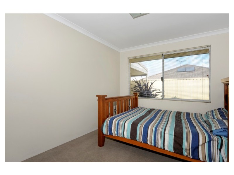 7 Woorabinda Rise, Lakelands WA 6180