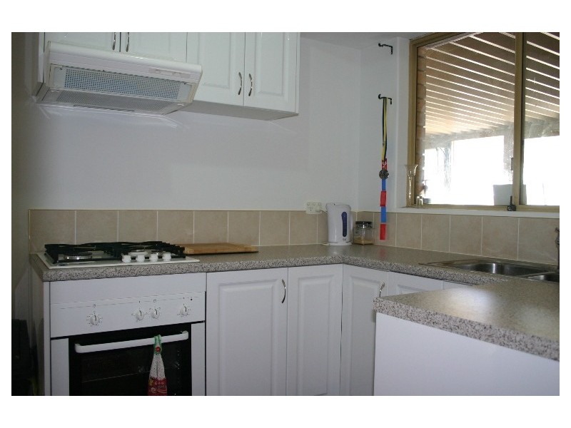 4 Lyons Court, Cooloongup WA 6168