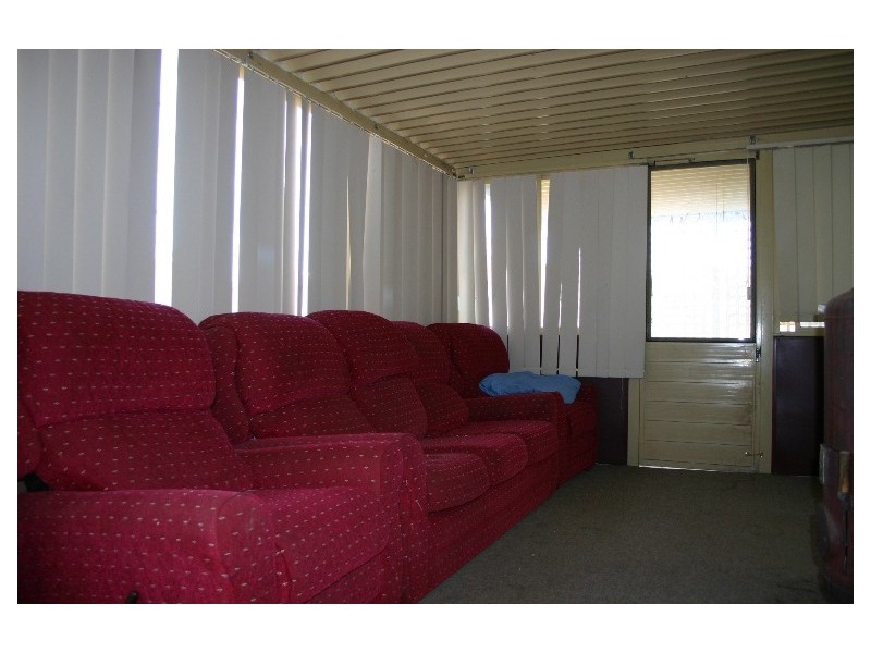 4 Lyons Court, Cooloongup WA 6168