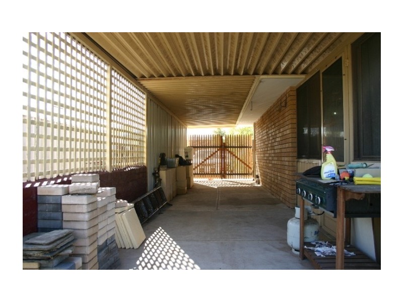 4 Lyons Court, Cooloongup WA 6168