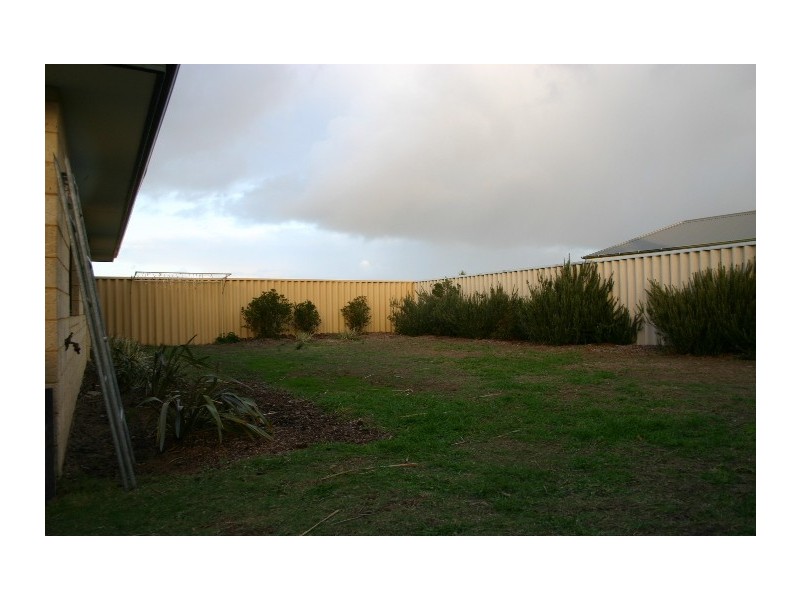 13 Mandalay Bend, Secret Harbour WA 6173