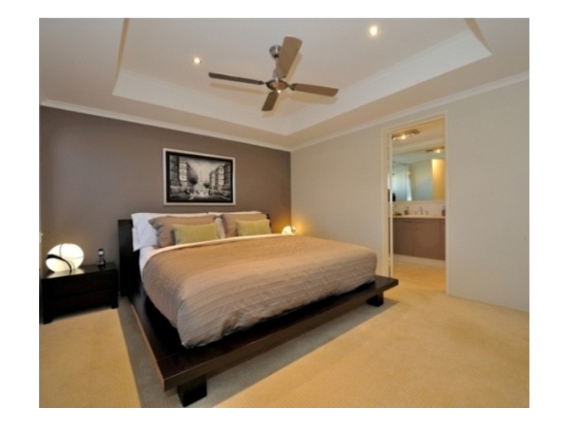 15 Tangier Parkway, Port Kennedy WA 6172