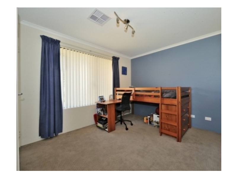 15 Tangier Parkway, Port Kennedy WA 6172