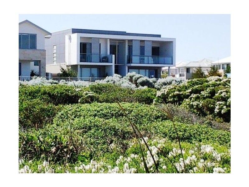 116 Boardwalk Boulevard, Halls Head WA 6210