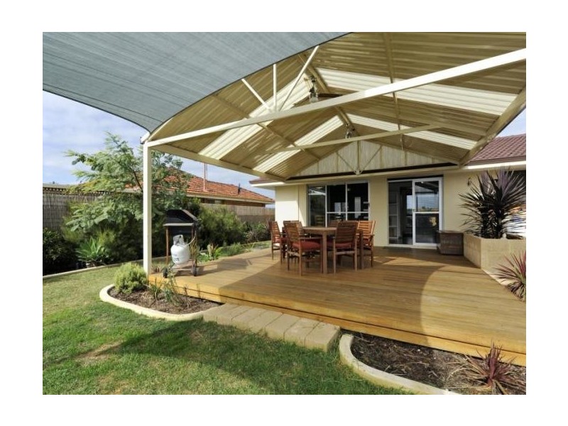 56 Rae Road, Safety Bay WA 6169