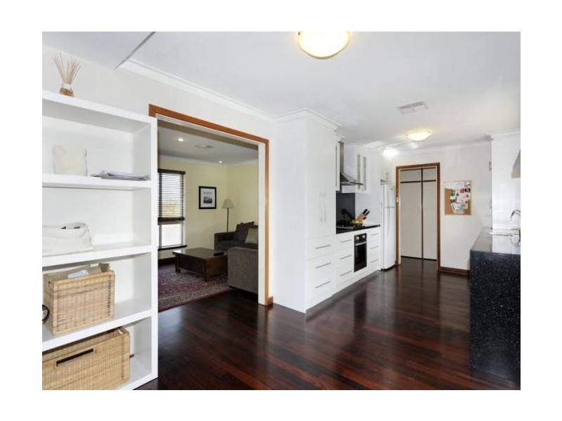 56 Rae Road, Safety Bay WA 6169