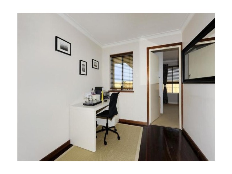 56 Rae Road, Safety Bay WA 6169