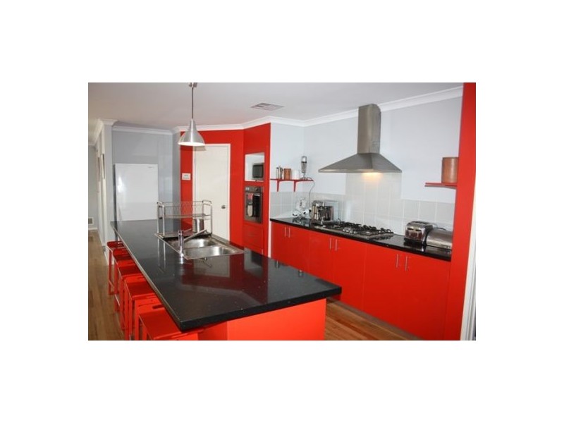 5 Epsilon Drive, Rockingham WA 6168