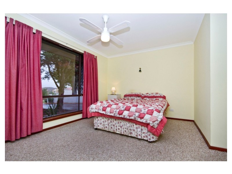 11A Frigate Close, Waikiki WA 6169