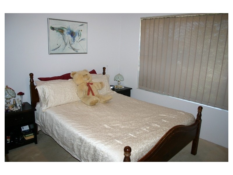 10 Broadbeach Place, Waikiki WA 6169