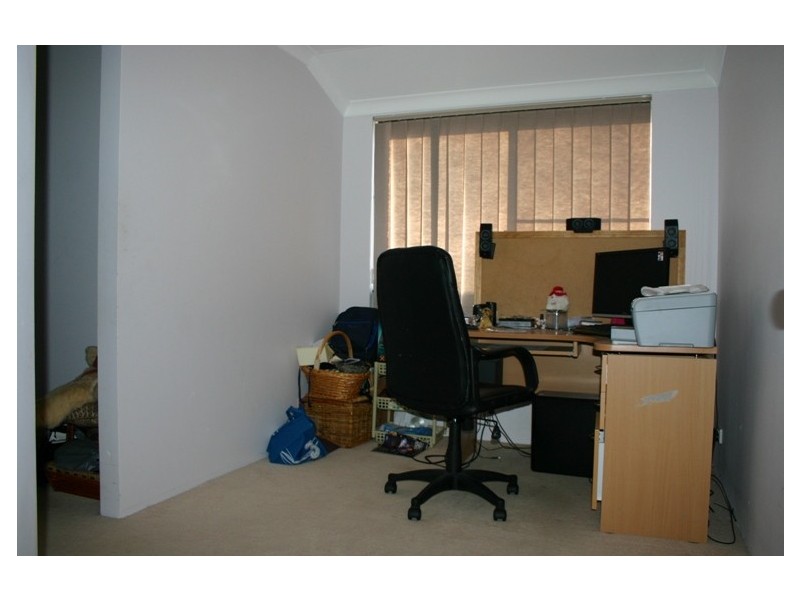 10 Broadbeach Place, Waikiki WA 6169