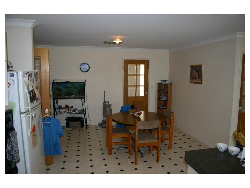 10 Broadbeach Place, Waikiki WA 6169