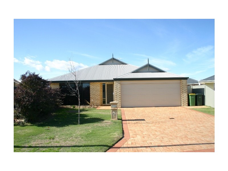 17 Oxenholme Way, Waikiki WA 6169