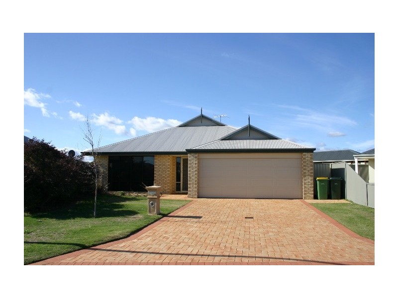 17 Oxenholme Way, Waikiki WA 6169