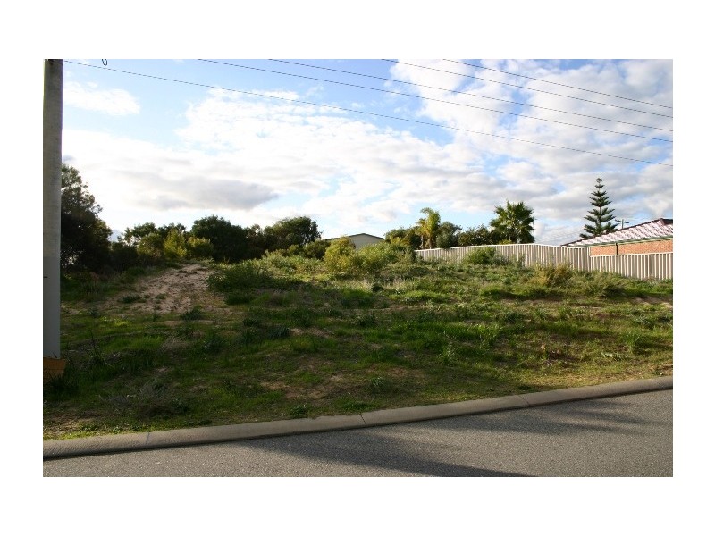 5 Nanga Road, Golden Bay WA 6174