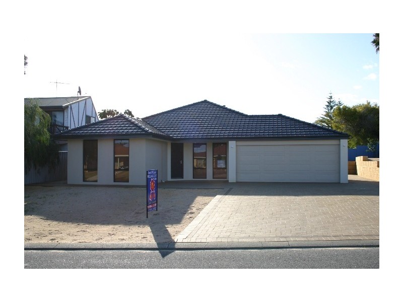 12 Holcombe Road, Warnbro WA 6169