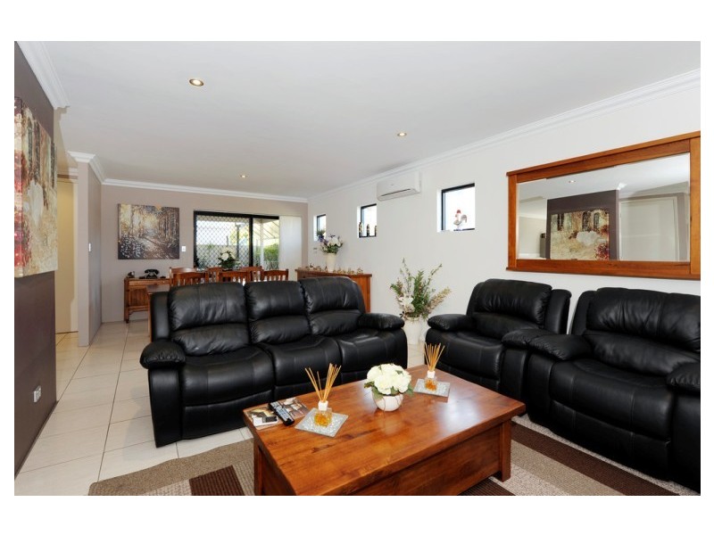 10D Parkin Street, Rockingham WA 6168