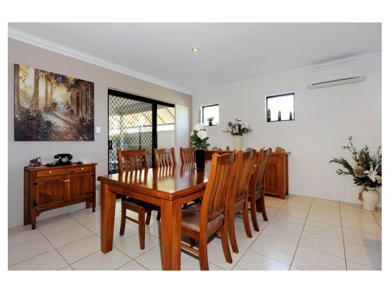 10D Parkin Street, Rockingham WA 6168