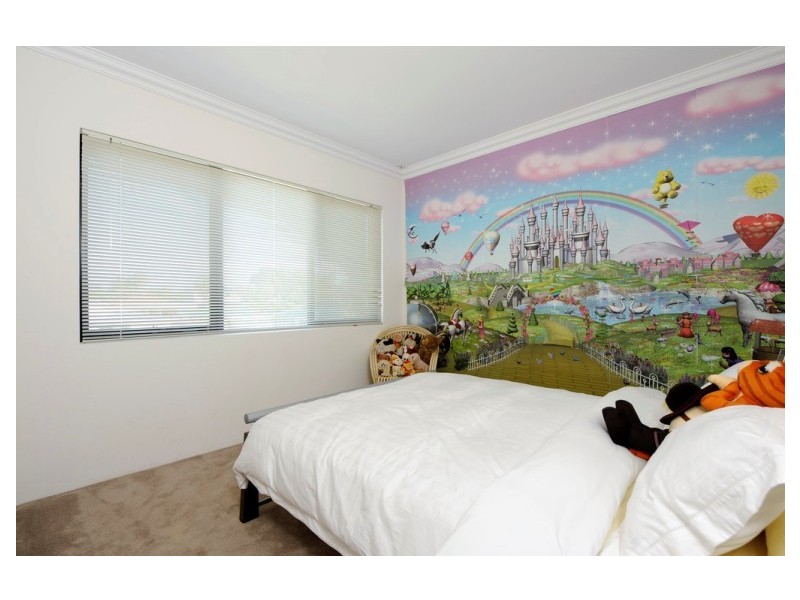 10D Parkin Street, Rockingham WA 6168