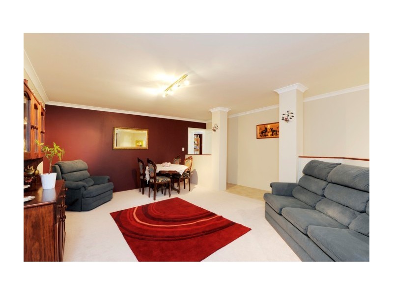 35 Valheru Avenue, Rockingham WA 6168