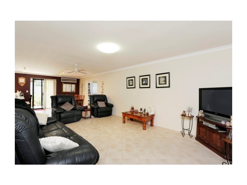 35 Valheru Avenue, Rockingham WA 6168