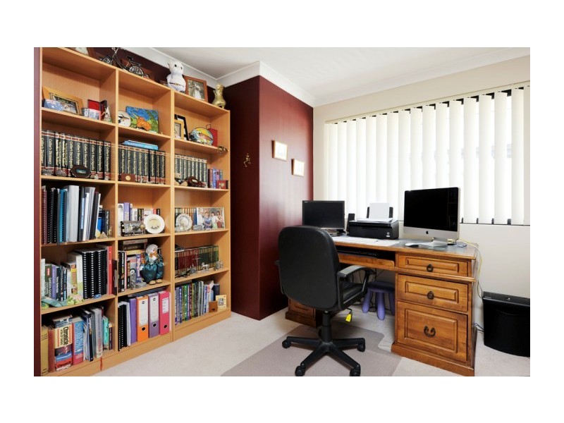 35 Valheru Avenue, Rockingham WA 6168