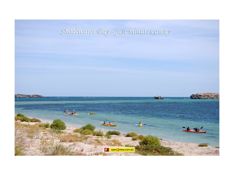 35 Valheru Avenue, Rockingham WA 6168