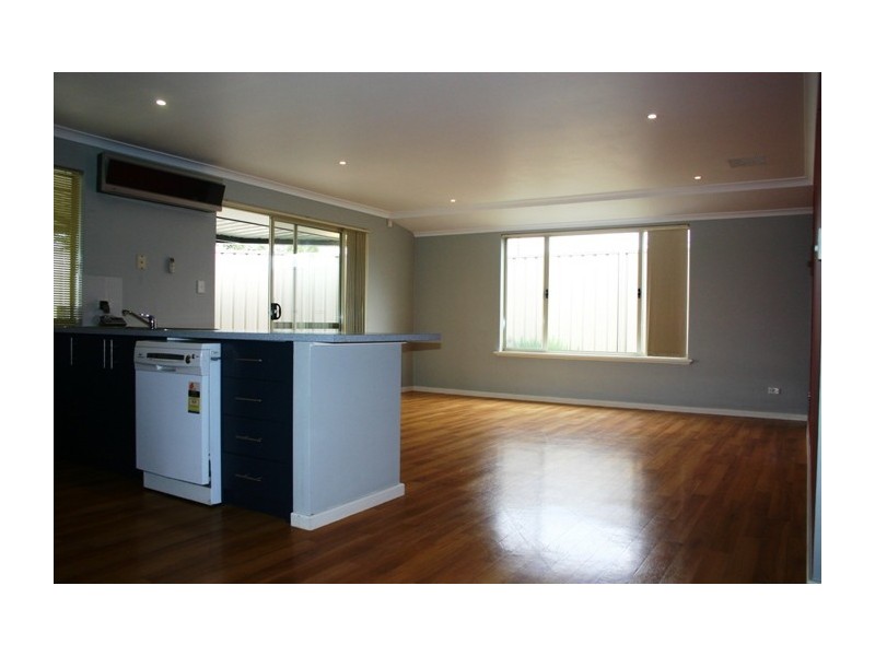 21 Amherst Road, Canning Vale WA 6155