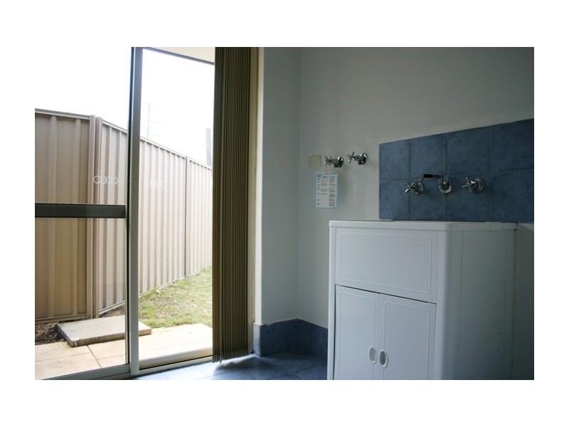 21 Amherst Road, Canning Vale WA 6155