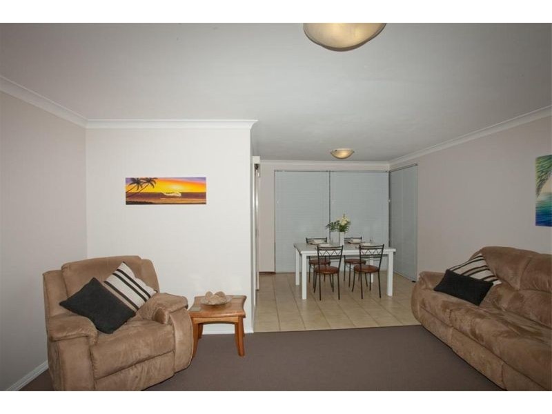26 Mangles Street, Warnbro WA 6169