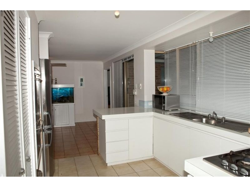 26 Mangles Street, Warnbro WA 6169