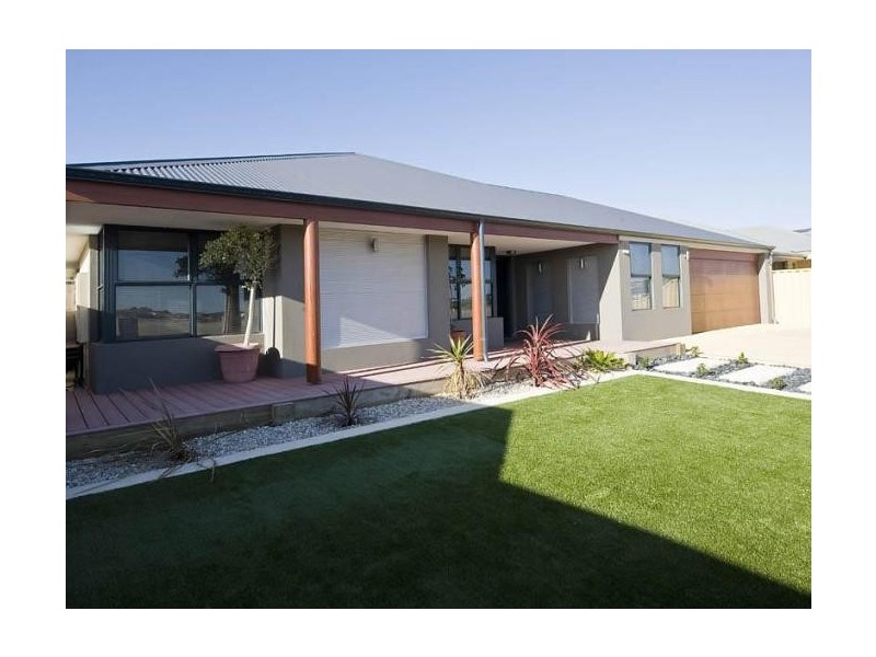 16 Waterview Way, Singleton WA 6175