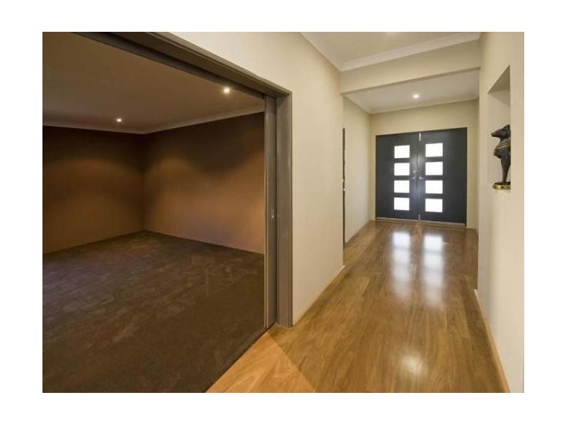 16 Waterview Way, Singleton WA 6175