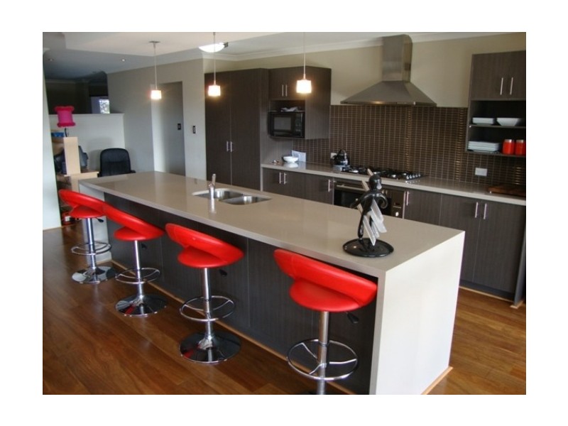 16 Waterview Way, Singleton WA 6175