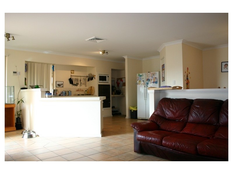 10 Masthead Street, Waikiki WA 6169