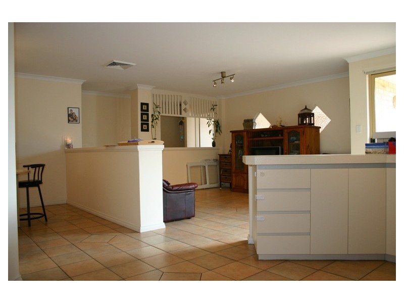 10 Masthead Street, Waikiki WA 6169