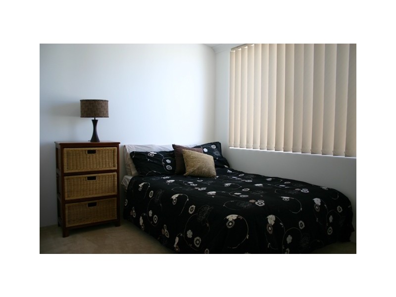 10 Noosa Drive, Secret Harbour WA 6173