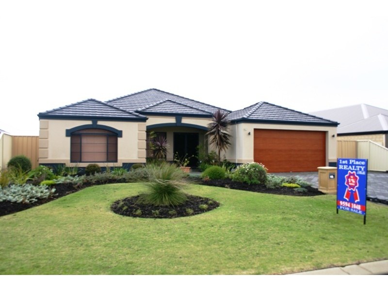 82 Miltona Drive, Secret Harbour WA 6173